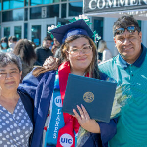 NiasGraduation_UIC_2022 (35 of 43)